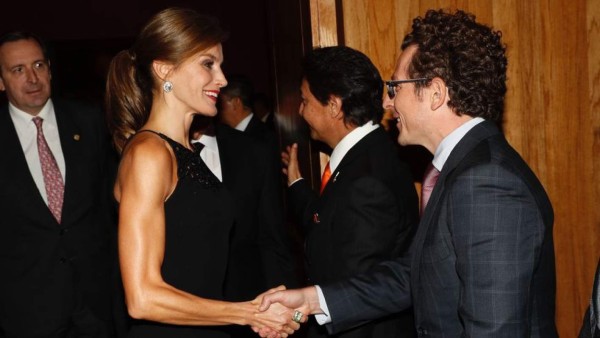 Qué tienen los brazos de la reina Letizia que son la sensación mediática