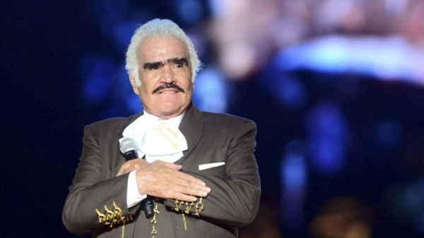 Vicente Fernández vuelve a triunfar