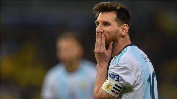 Messi es suspendido por tres meses y lo multan con 50,000 dólares