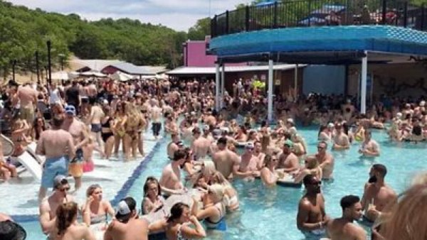 El video de una fiesta en Misuri causa indignación en EEUU por coronavirus