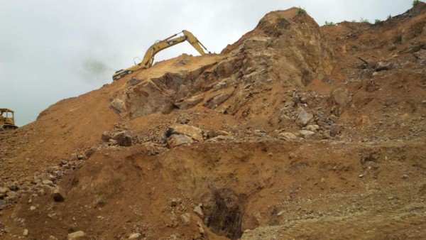 A pocos metros de ubicar el primer cuerpo de 8 mineros