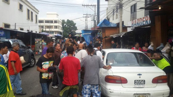 Un muerto y un herido deja balacera atrás de la catedral de San Pedro Sula