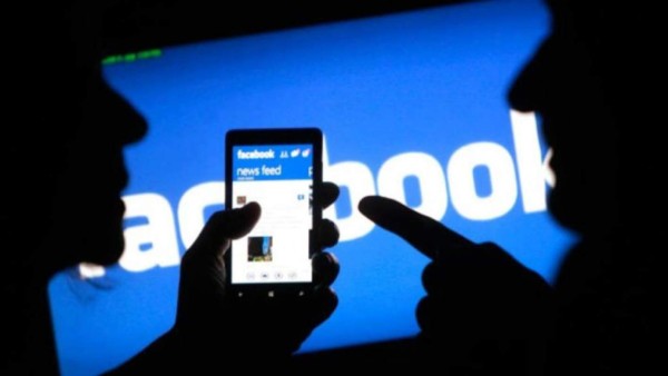 Facebook activa por defecto el sonido en videos