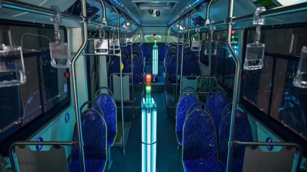 China implementa uso de rayos ultravioleta para desinfectar los autobuses