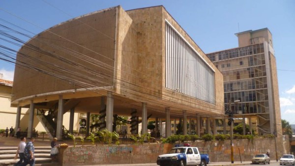 Se pagaron L900 mil por noche en un hotel: Comisión Multipartidaria  