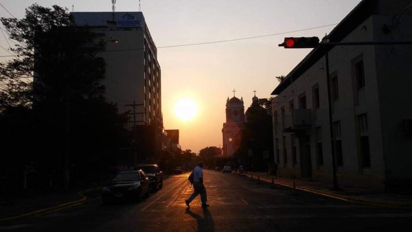 Sampedranos se 'queman' con temperaturas de 40 grados hoy y mañana