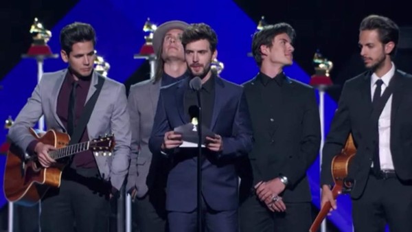 Latin Grammy: Penoso error durante entrega de premio a Juan Gabriel