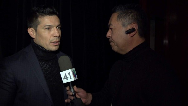 Hondureño pasa de vendedor de elotes a Univision