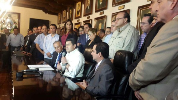Juan Orlando 'Lo más justo es que cada hondureño emita su voto'