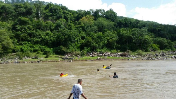 Buscan a pescador que desapareció en el río Ulúa en Santa Bárbara