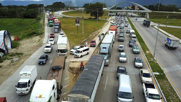 Más de 200,000 viajeros pasaron ayer por la Central Metropolitana