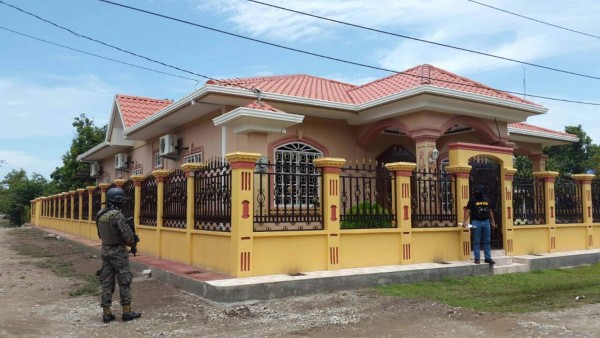 Incautan una iglesia y una residencia a los Cachiros