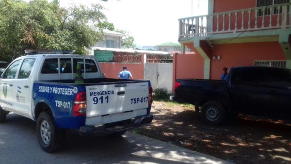 Detienen a menor con una ametralladora y una AK-47