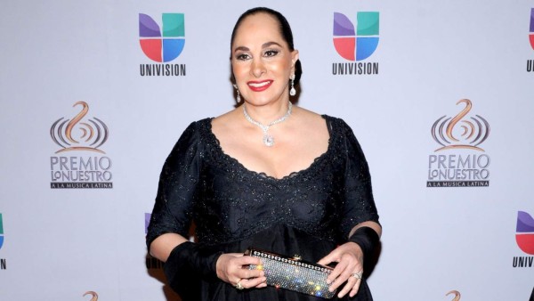 Delincuentes secuestran casa de Susana Dosamantes