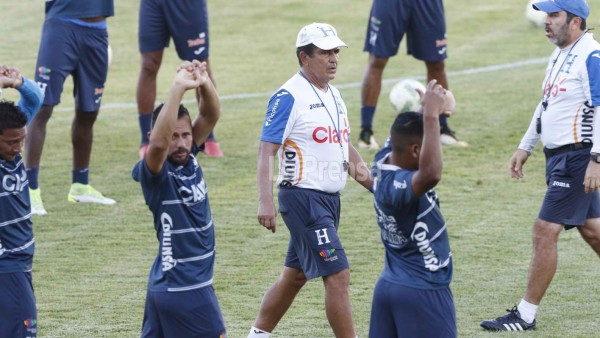 Honduras olvida el amargo empate en Costa Rica y piensa en México