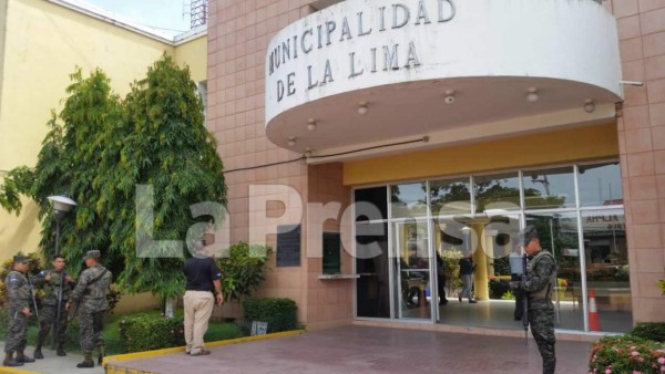 Fiscalía llega de sorpresa a la municipalidad de La Lima