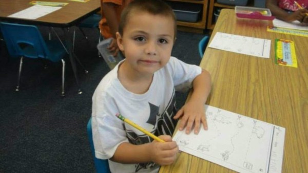 Fiscalía pide pena de muerte para madre de niño latino asesinado en EEUU