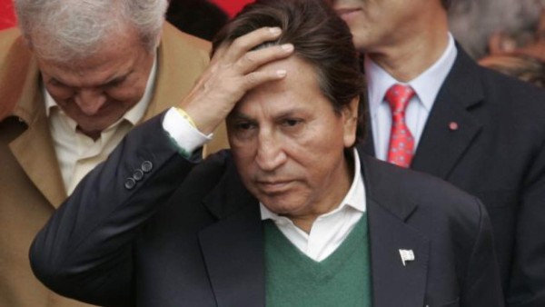 Perú ofrece $30,000 por captura de expresidente Toledo