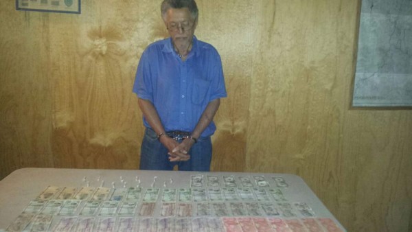 Capturan a septuagenario y a menor por tráfico de drogas