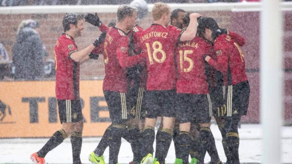 Bajo la nieve, Atlanta United consigue su primera victoria en la MLS