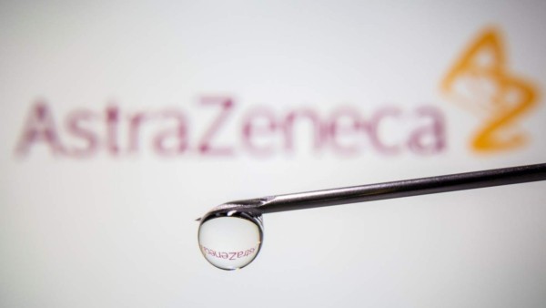 Agencia Europea aprueba vacuna de AstraZeneca para mayores de 18 años