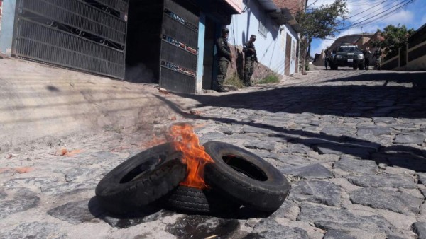 '¡No queremos posta, queremos una iglesia!': protestan en Comayagüela