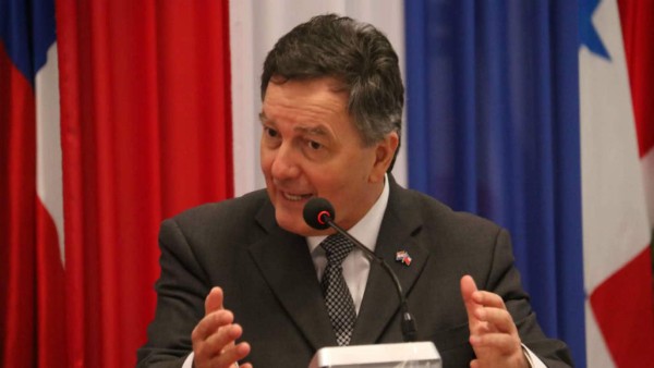 Chile, a favor de llevar a Nicolás Maduro a la Corte Penal Internacional