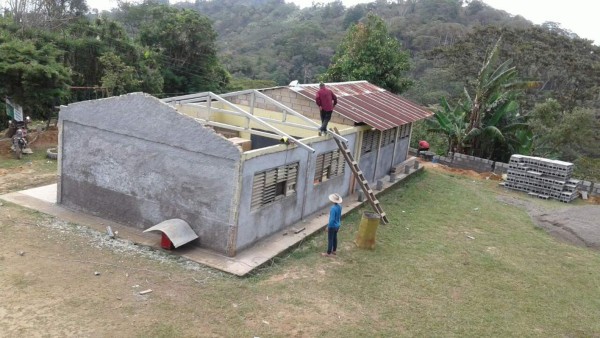 Alcaldía mejora centros educativos en El Merendón