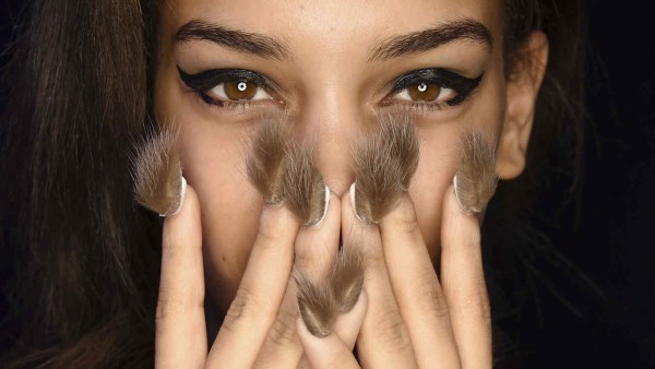 #FurryNails, la extraña moda que triunfa en redes sociales