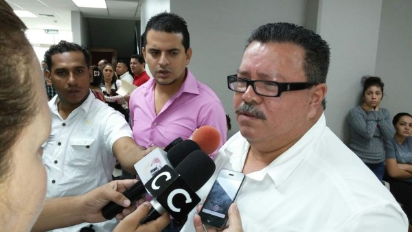Óscar Kilgore llega a juzgado por otro juicio de corrupción
