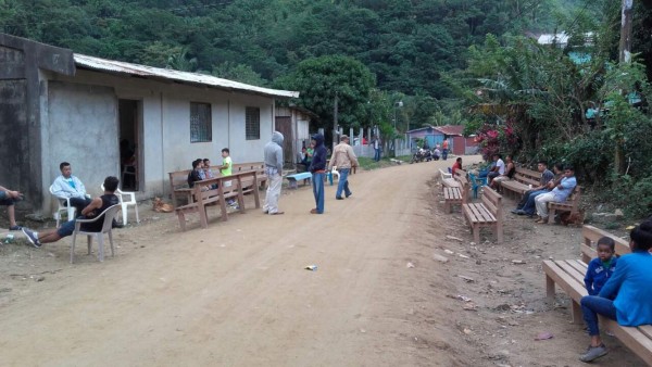 Consternación en velorio de escolta de Hilda Hernández