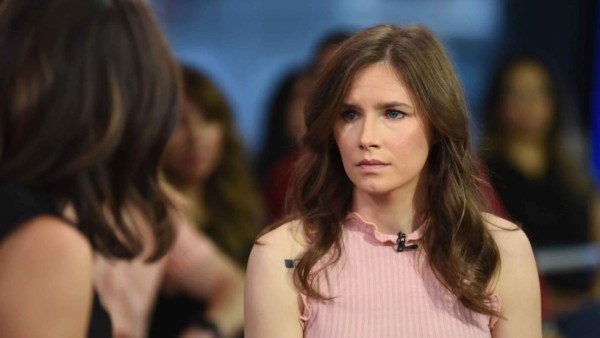 Amanda Knox acusa a película de Matt Damon de facturar con su trágico caso