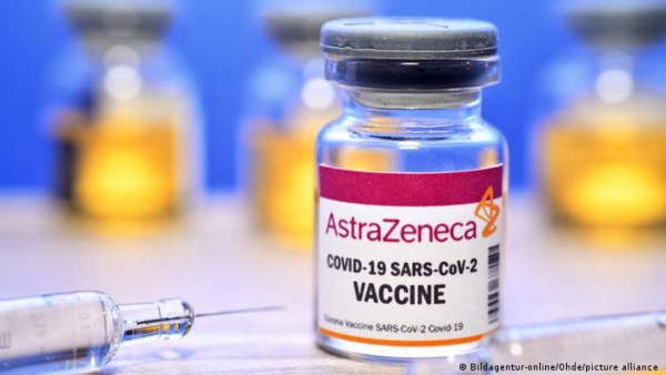 Científicos hallan pistas de por qué la vacuna de AstraZeneca podría provocar coágulos