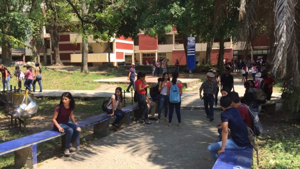 'Yo no quiero ser violada', el reclamo de los alumnos en la Unah-vs