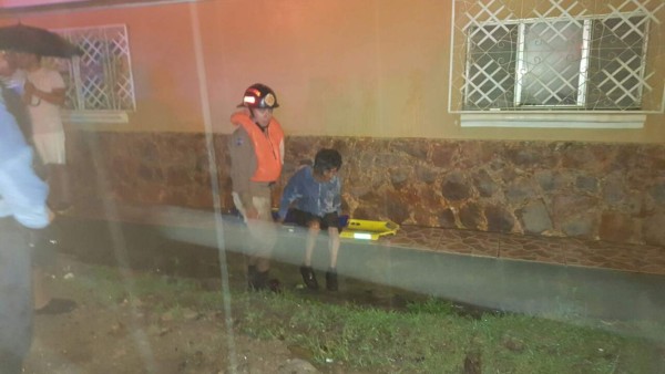 Desbordamiento del río Mangual obliga a evacuar a seis familias