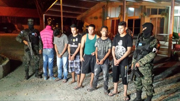 Caen seis jóvenes por supuesta asociación ilícita en SPS