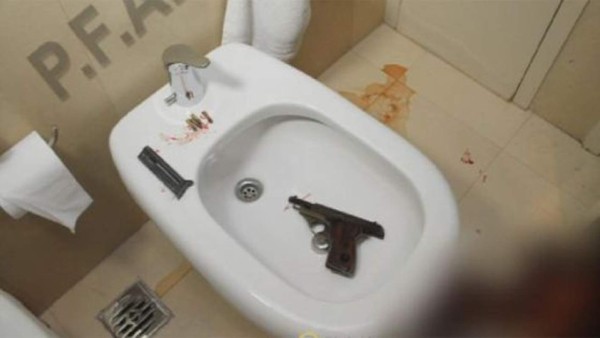 Argentina: Con papel higiénico limpiaron arma de Nisman