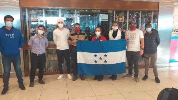 Grupo de 31 hondureños varados en cuatro países de Suramérica regresan a Honduras