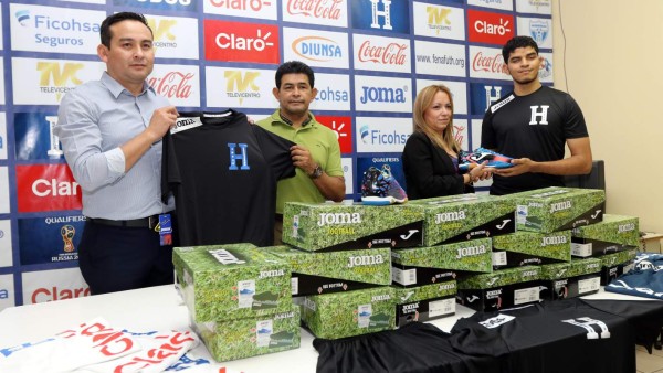 Fenafuth apoya a la selección de Fútbol Sala