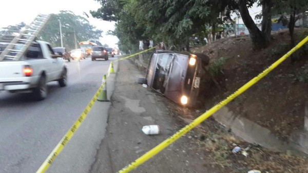 Sicarios que se conducían en dos motocicletas acribillan a constructor