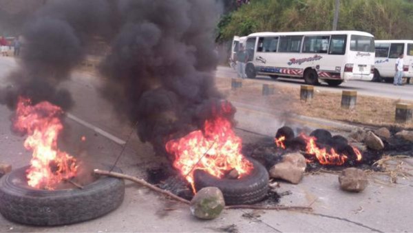 Policía desaloja a campesinos en el norte de Honduras
