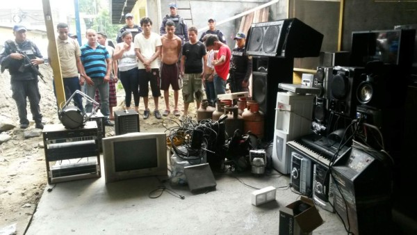 Cae supuesta banda de robacasas en Choloma