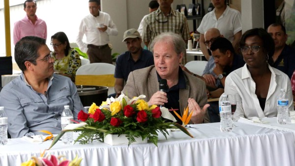 El BM expresa voluntad de seguir apoyando a pequeños agricultores de Honduras