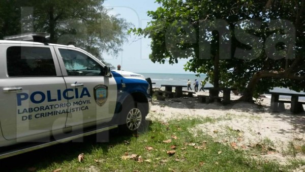 Decapitada encuentran a mujer en playa ceibeña