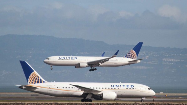 United Airlines suspende vuelos de Houston a Venezuela por baja demanda