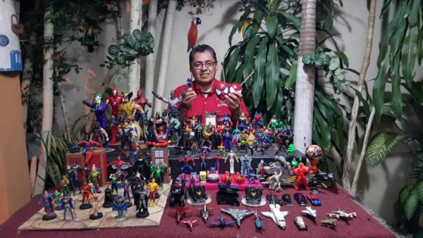 La espectacular colección de figuras de Marvel de un hondureño