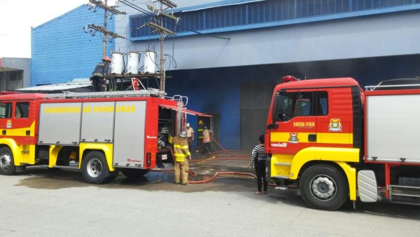 Se incendia parte del edificio donde funcionó Diario Tiempo