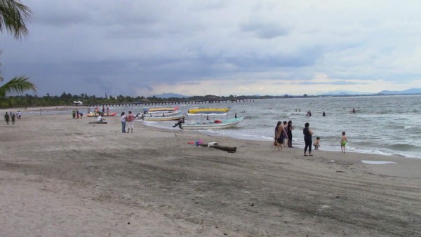 Litoral atlántico sigue a la espera de miles de turistas
