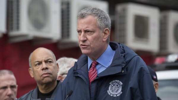 De Blasio califica explosivos como acto de terrorismo