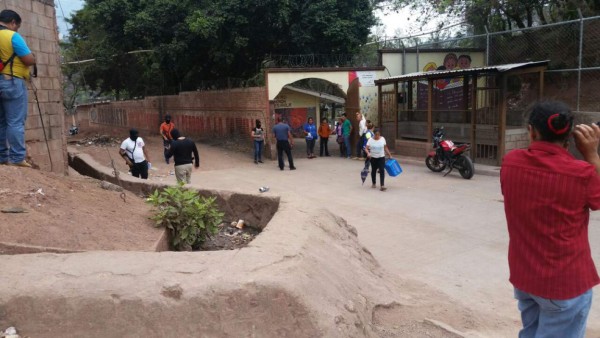 Atacan a balazos a maestra cerca de una escuela en Tegucigalpa
